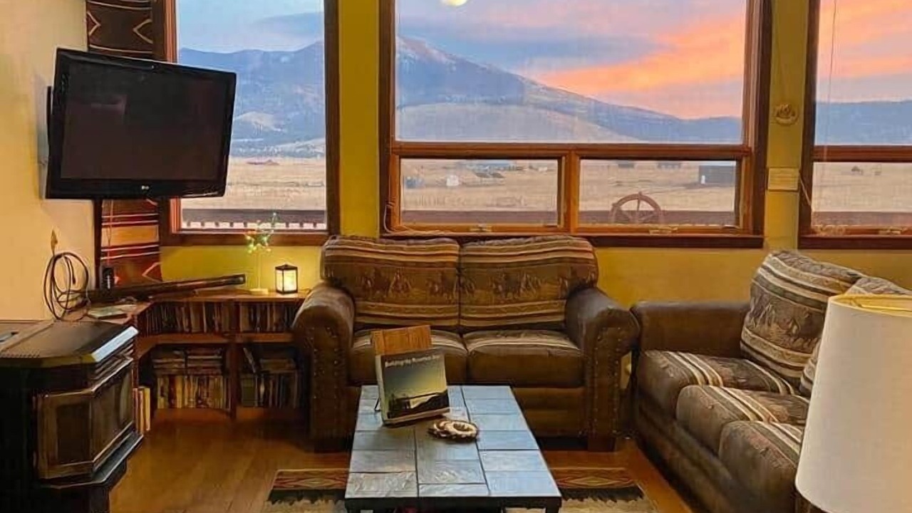 Photo of Livingroom in Flagstaff