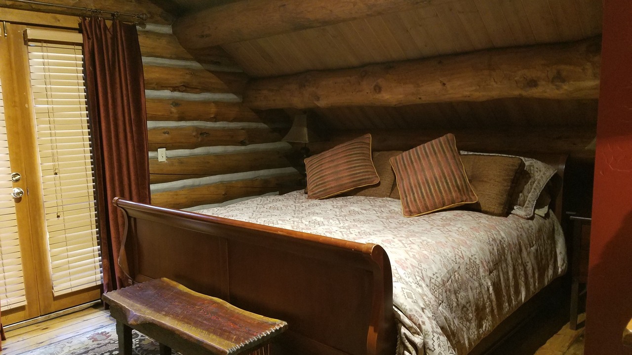 Photo of Bedroom in Timbercreek Lodges