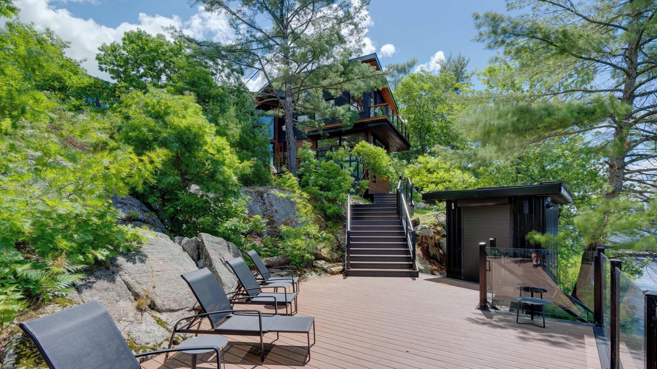 Photo of Patio Balcony in Georgian Bay