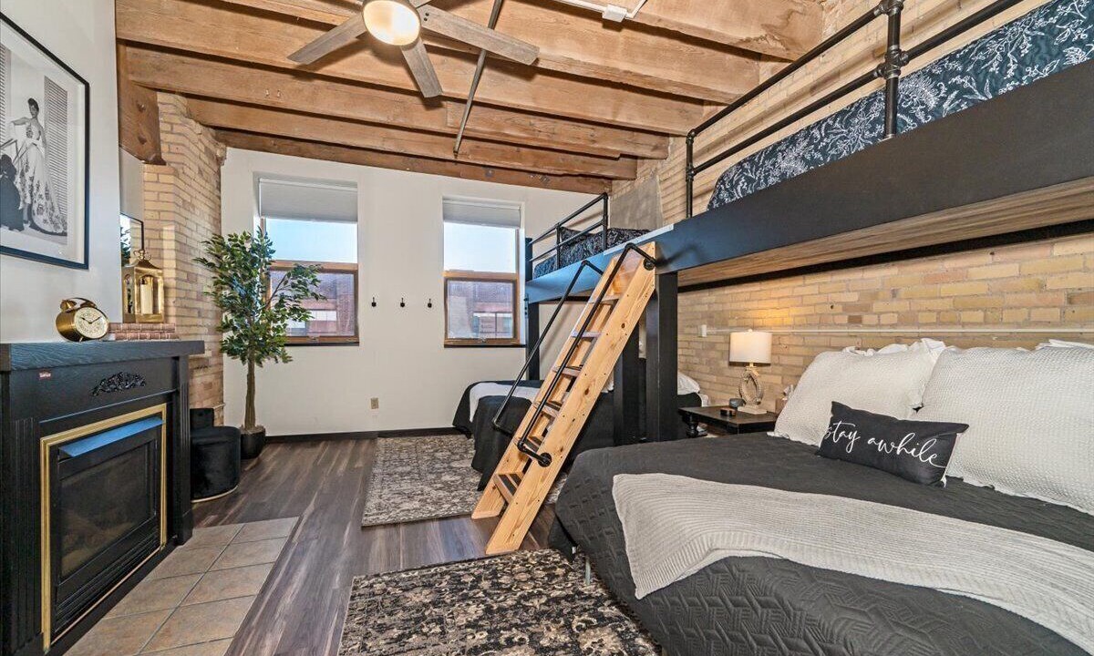 Photo of Bedroom in Canal Park