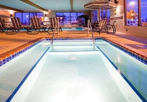 Norwood Inn & Suites in Eagan