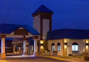 Norwood Inn & Suites in Eagan