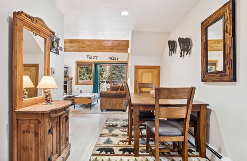 Fall River Estates Condo | Fall River Hideaway Peaceful Near RMNP