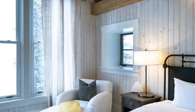Back Door Ski In/out Fireplace, Hot Tub, Huge Views Alpine Luxury At Copper Hollow 6 Bedroom Home by RedAwning in Telluride