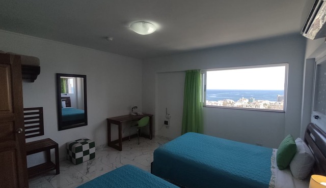 Havana and Sea (Entire Apartment) in Havana