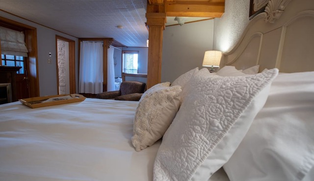 5 Ojo Inn Bed and Breakfast in Eureka Springs