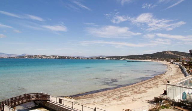 Apartment with Amazing View near Beach in Cesme in Izmir
