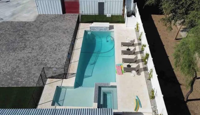 HUGE private “cabin in desert” mansion with resort backyard gilbert in Gilbert