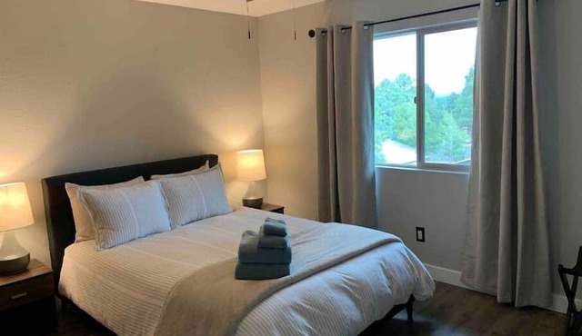 Elden House - Spacious Mountain Getaway for Families and Groups in Flagstaff