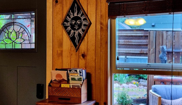 This mountain cabin is perfect for a couple or single person get away. in Cascade-Chipita Park
