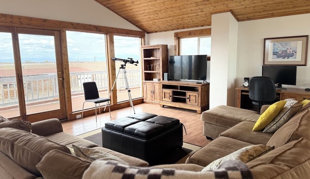 Newly Remodeled San Luis Valley Retreat with Stunning Mountain Views, Manassa CO in La Jara