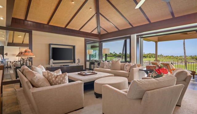 Elegant & Serene Wai'ulu Villa 115D w/AC, Resort Pool & Golf Course Views in Kailua Kona
