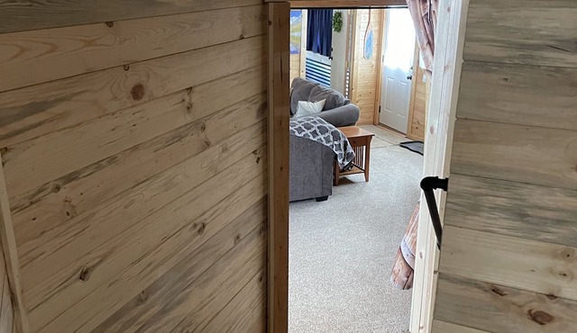 Grand Adventure Basecamp,Colorado Riverfront, Beautiful Rocky Mtn Views! in Grand Lake