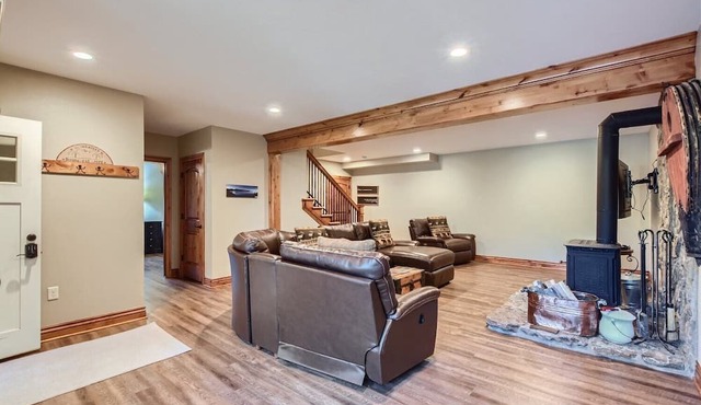 Rocky Mountain Retreat - Hot Tub and EPIC views! in Rollinsville