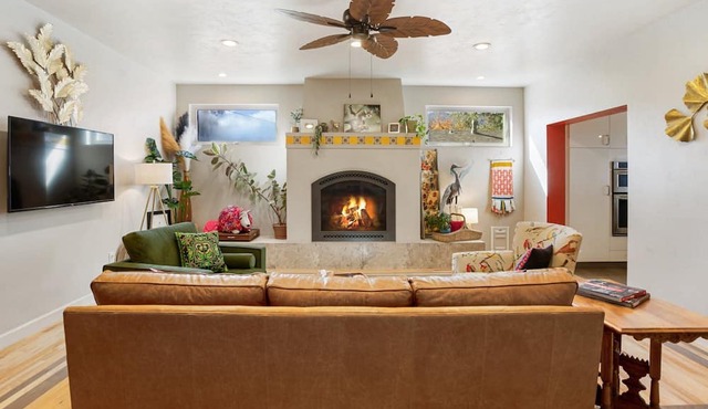 Gorgeous Home near Garden of the Gods with Rooftop Deck & Gourmet Kitchen in Colorado Springs