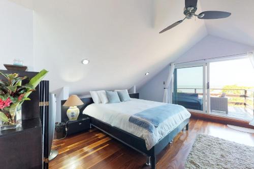 A Penthouse with a View in Belize City